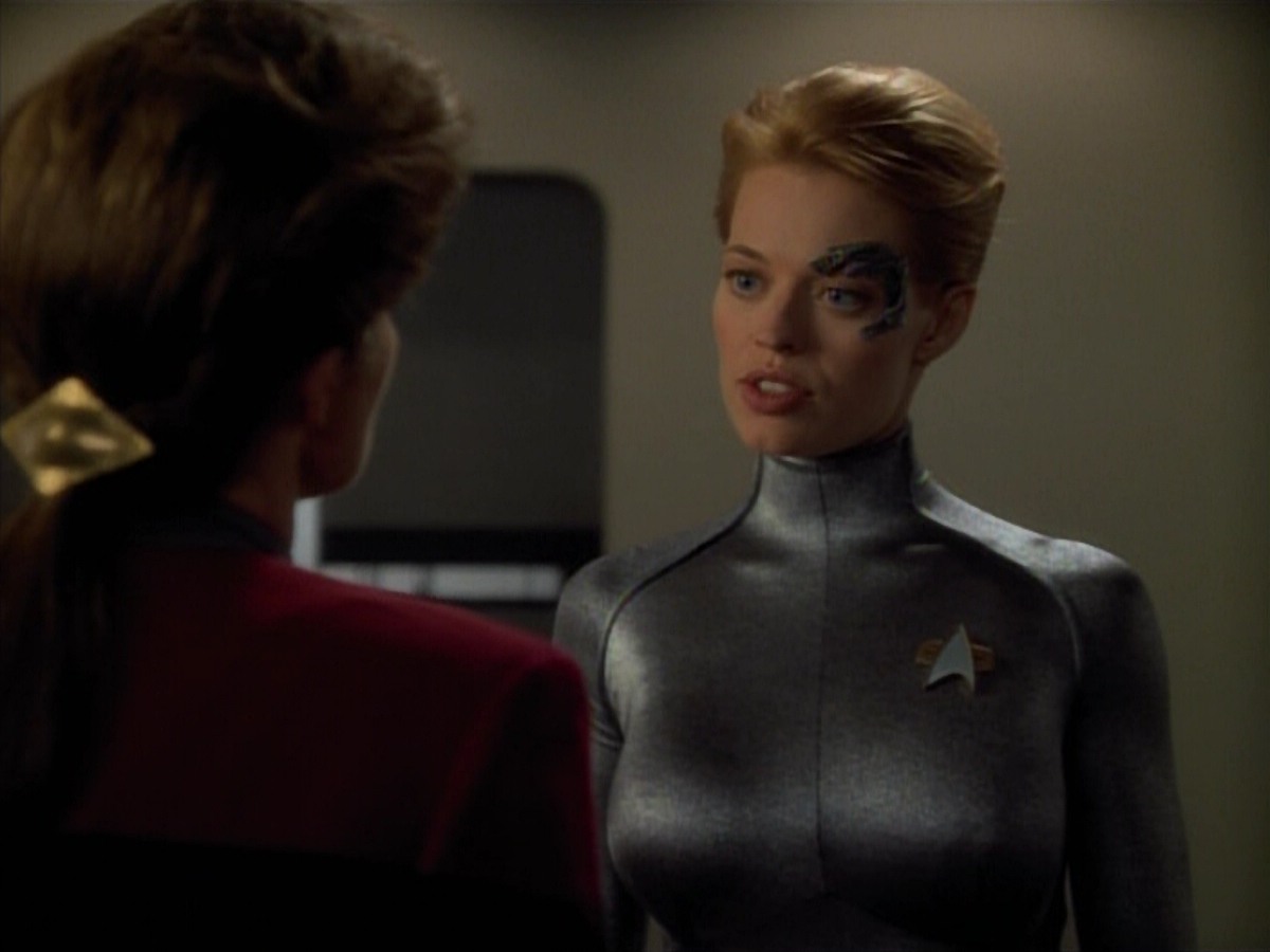 extant_StarTrekVoyager_4x03-DayOfHonor_3322.jpg
