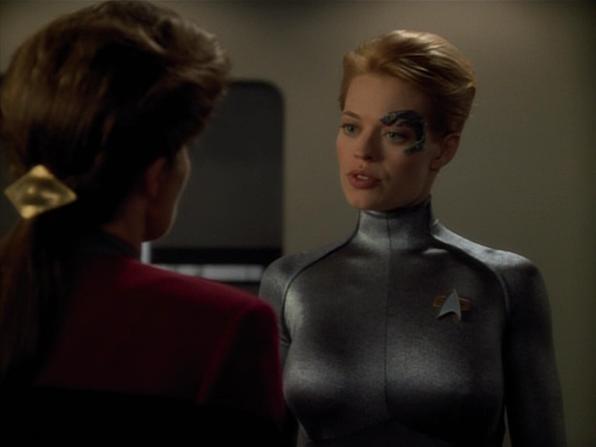 extant_StarTrekVoyager_4x03-DayOfHonor_3336.jpg