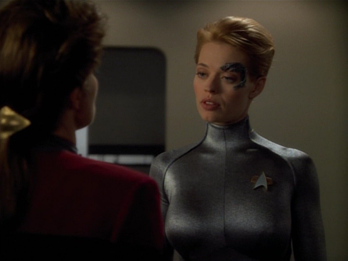 extant_StarTrekVoyager_4x03-DayOfHonor_3341.jpg
