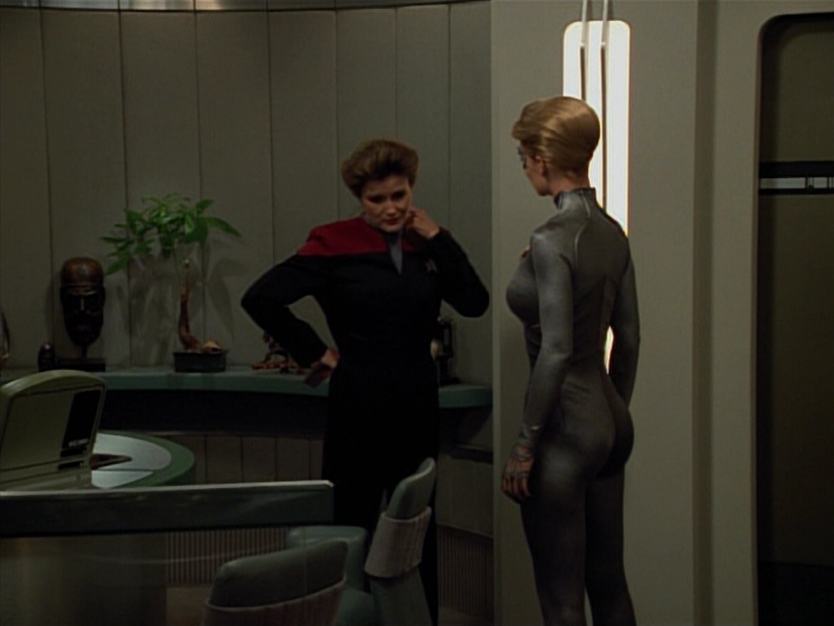 extant_StarTrekVoyager_4x03-DayOfHonor_3343.jpg