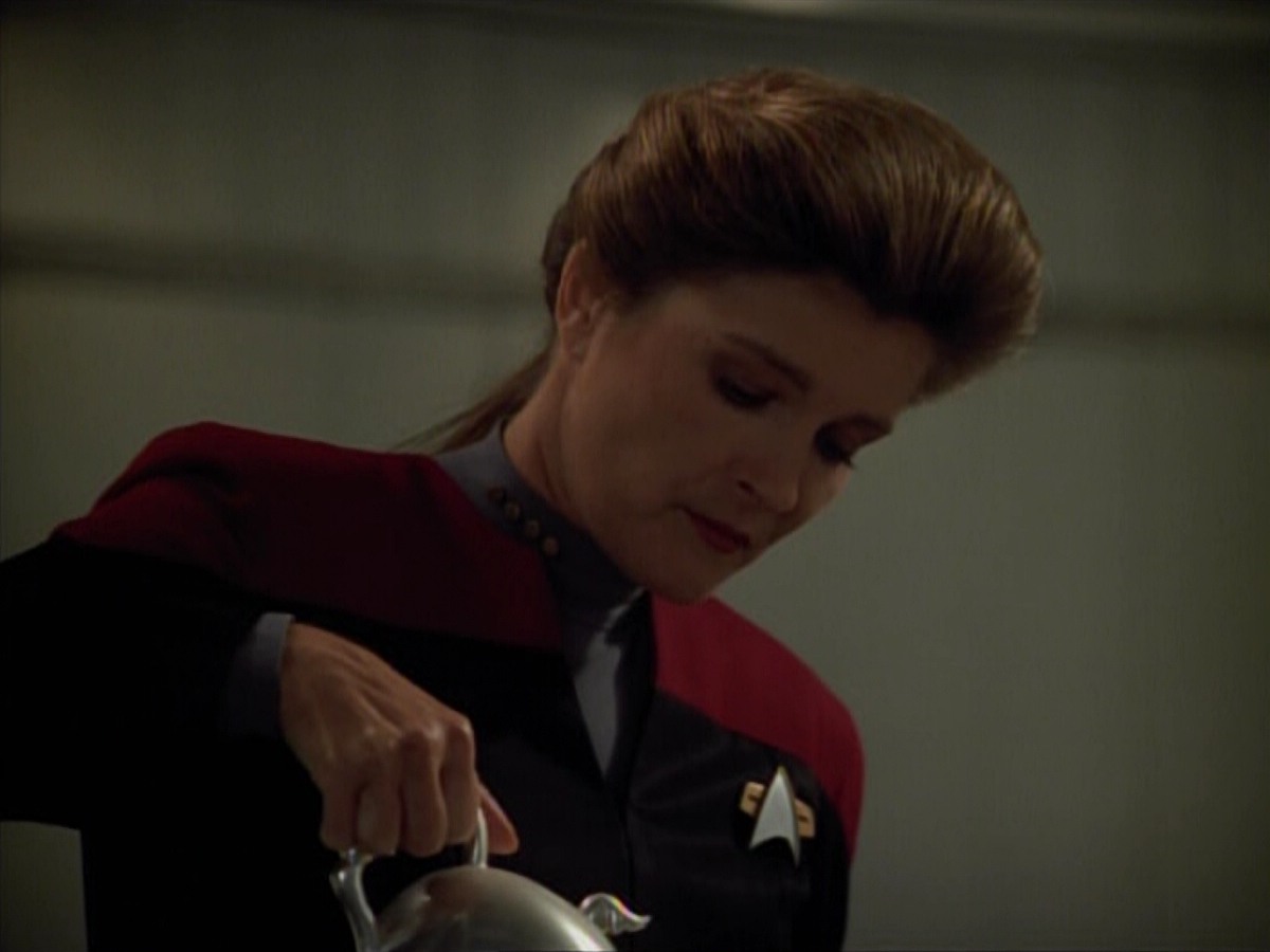 extant_StarTrekVoyager_4x03-DayOfHonor_3398.jpg