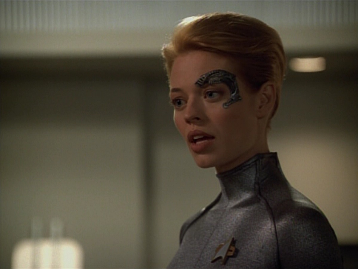 extant_StarTrekVoyager_4x03-DayOfHonor_3402.jpg
