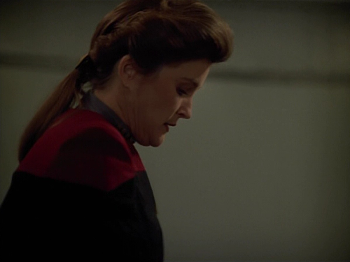 extant_StarTrekVoyager_4x03-DayOfHonor_3411.jpg