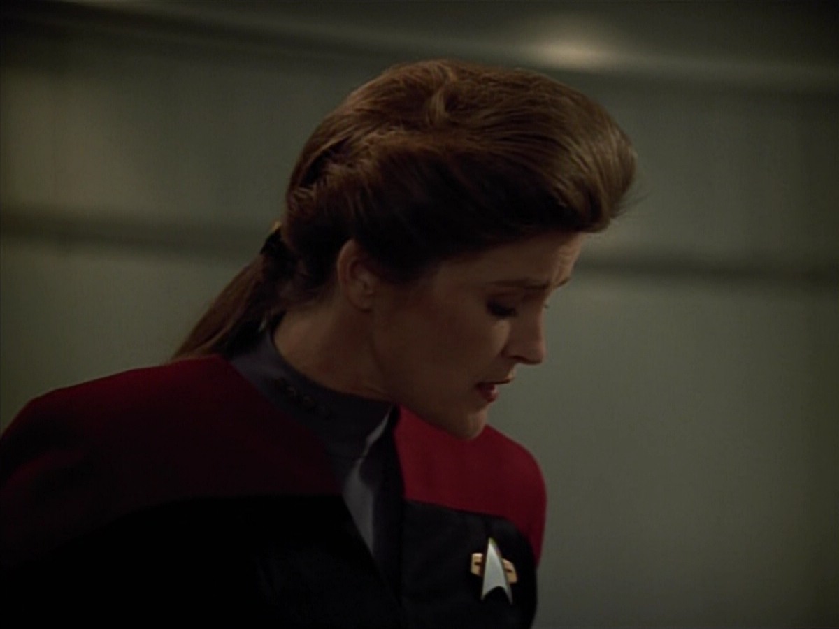 extant_StarTrekVoyager_4x03-DayOfHonor_3449.jpg