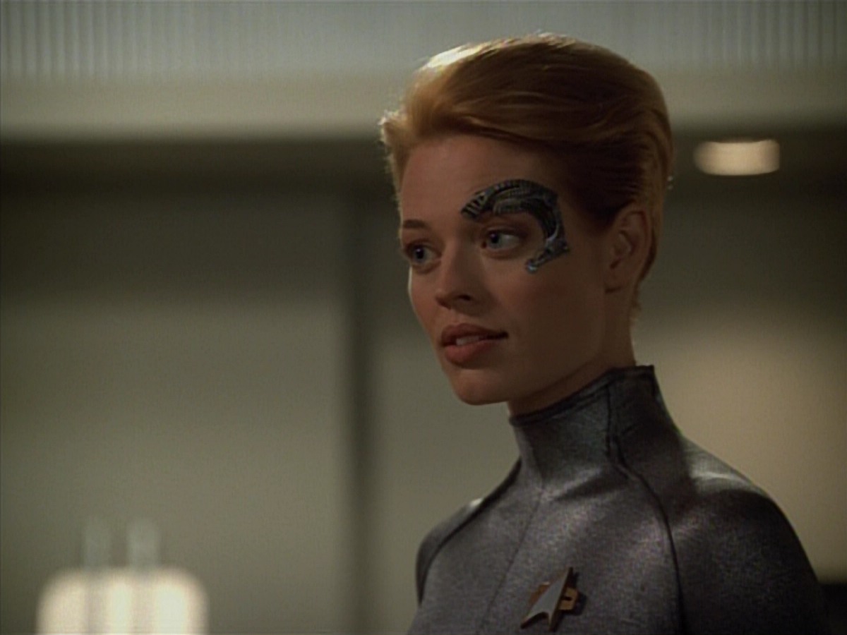 extant_StarTrekVoyager_4x03-DayOfHonor_3465.jpg