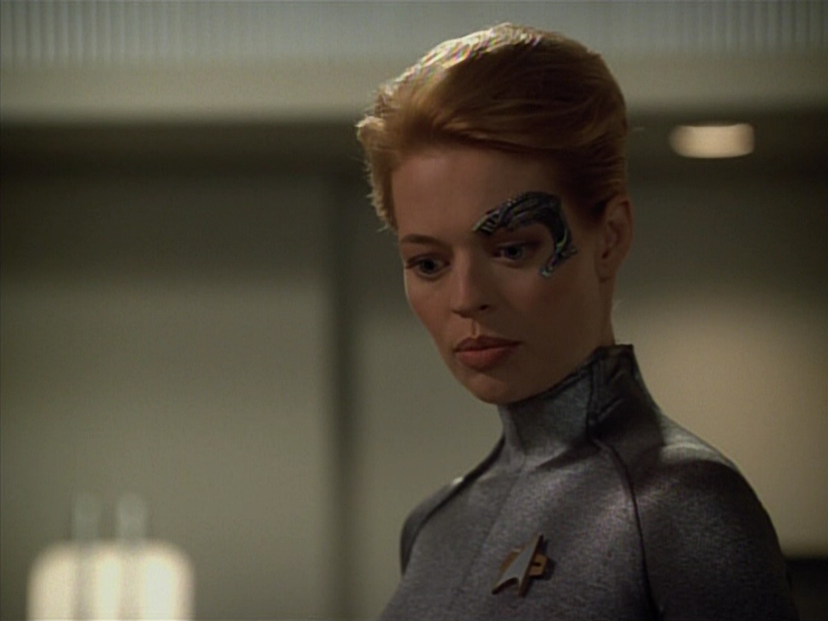 extant_StarTrekVoyager_4x03-DayOfHonor_3511.jpg