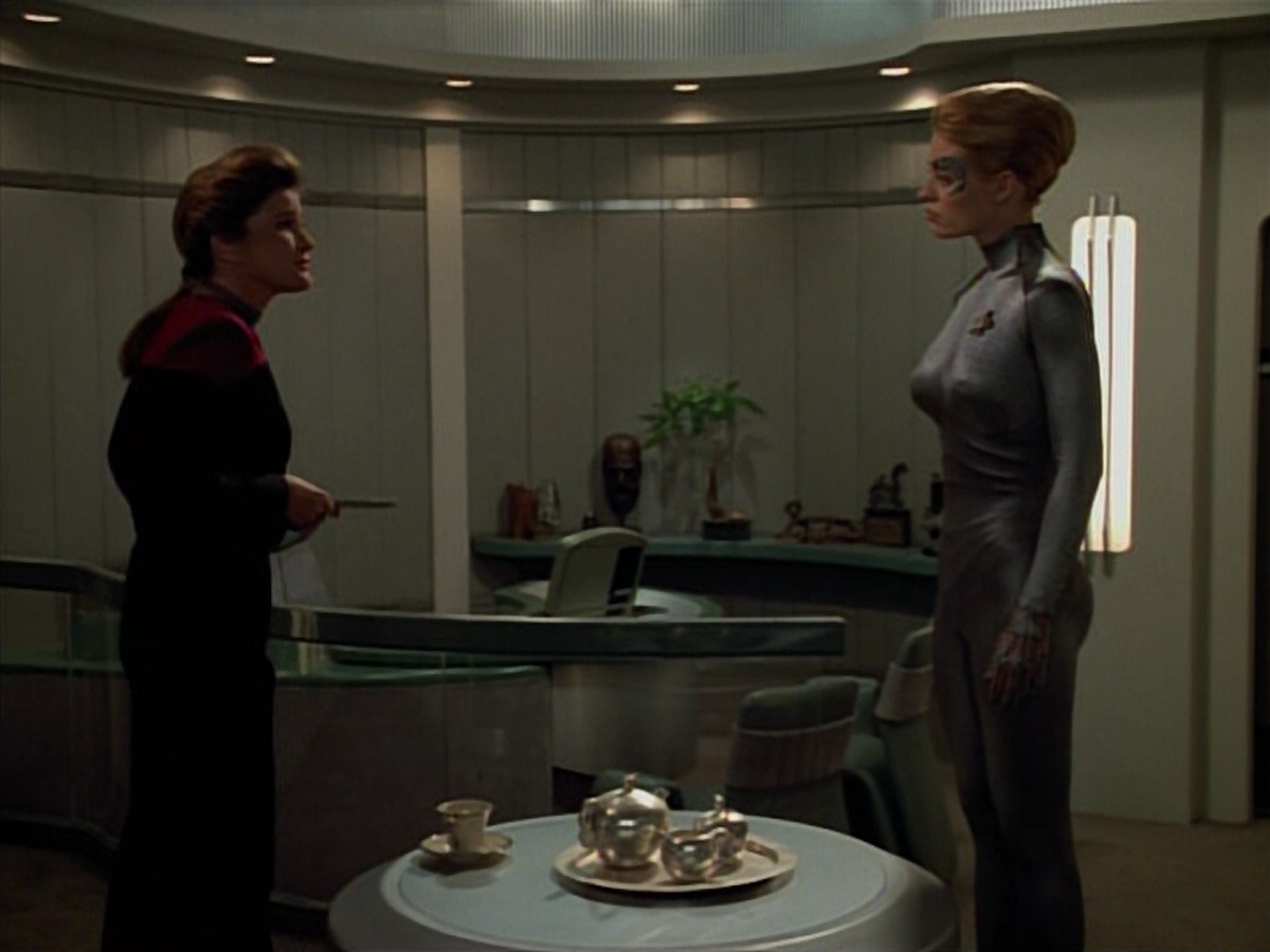 extant_StarTrekVoyager_4x03-DayOfHonor_3563.jpg