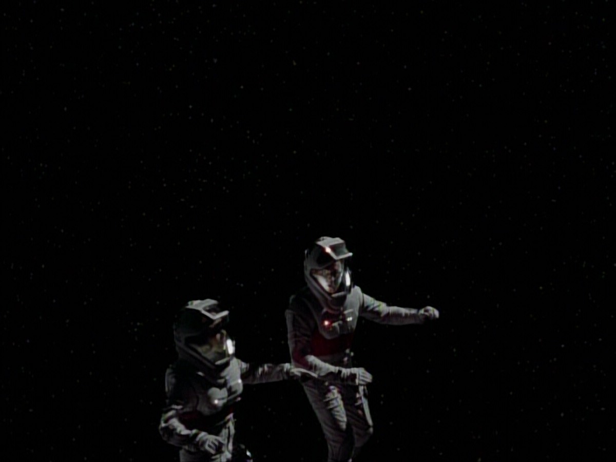 extant_StarTrekVoyager_4x03-DayOfHonor_3648.jpg