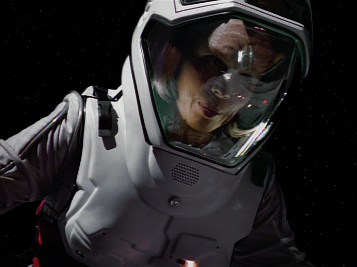 extant_StarTrekVoyager_4x03-DayOfHonor_3661.jpg