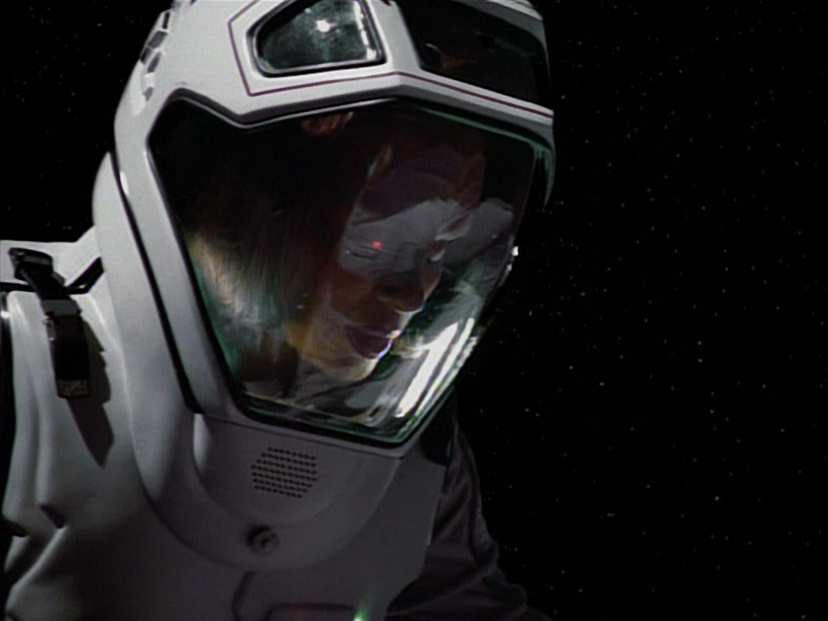 extant_StarTrekVoyager_4x03-DayOfHonor_3664.jpg