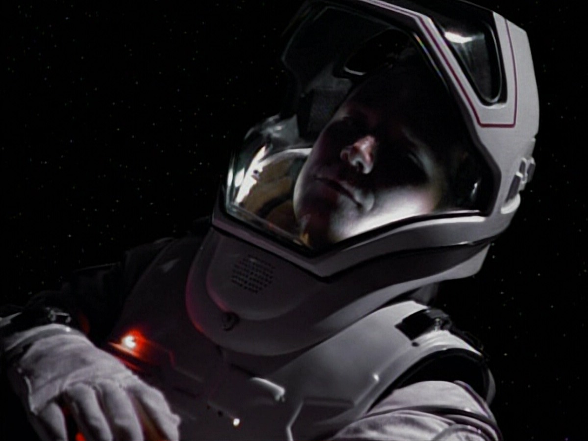 extant_StarTrekVoyager_4x03-DayOfHonor_3708.jpg