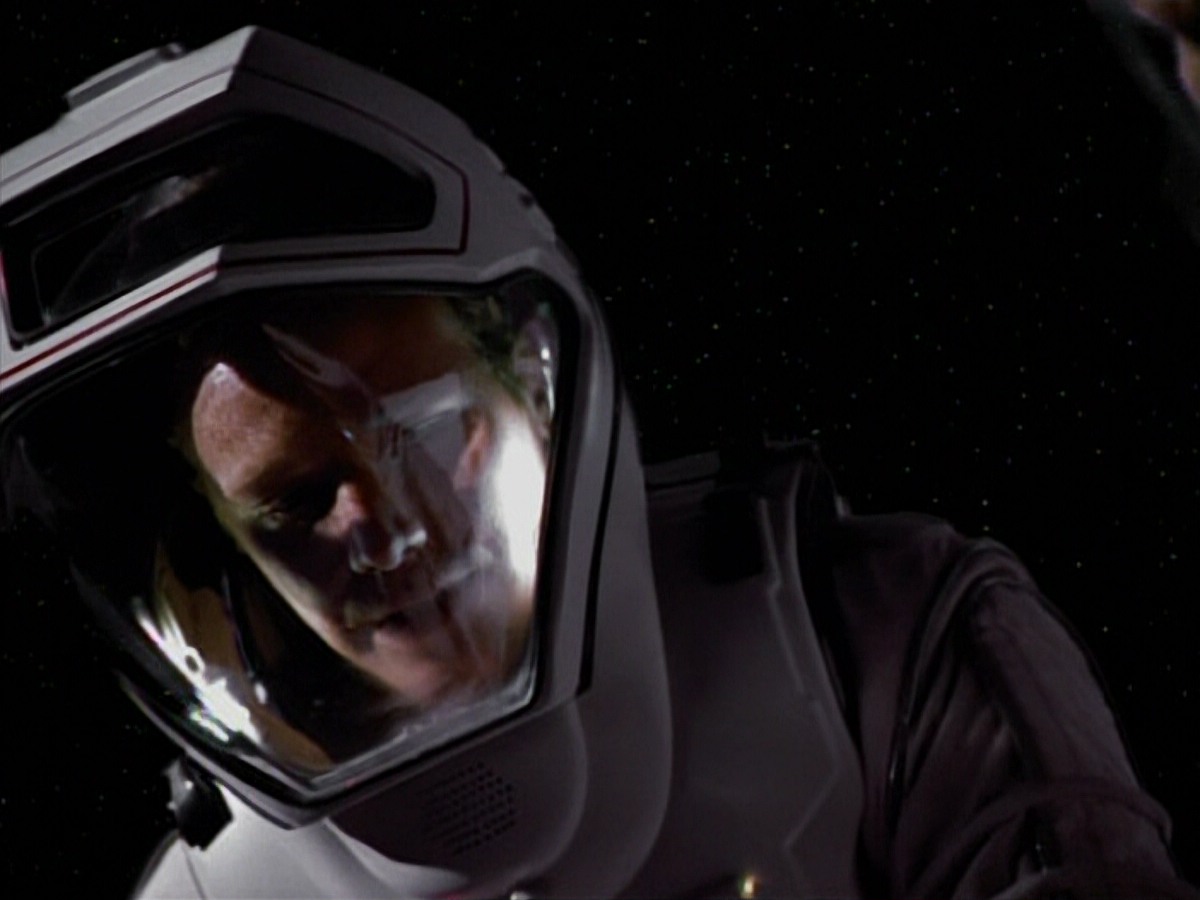 extant_StarTrekVoyager_4x03-DayOfHonor_3724.jpg