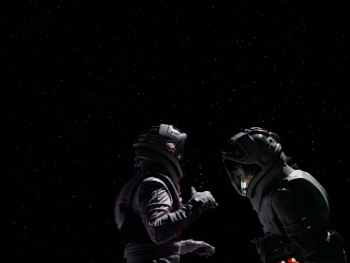 extant_StarTrekVoyager_4x03-DayOfHonor_3731.jpg