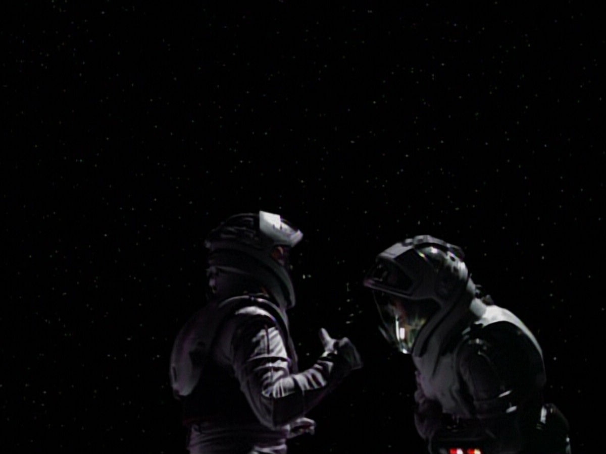 extant_StarTrekVoyager_4x03-DayOfHonor_3732.jpg