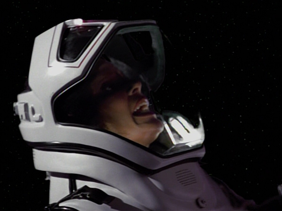 extant_StarTrekVoyager_4x03-DayOfHonor_3742.jpg