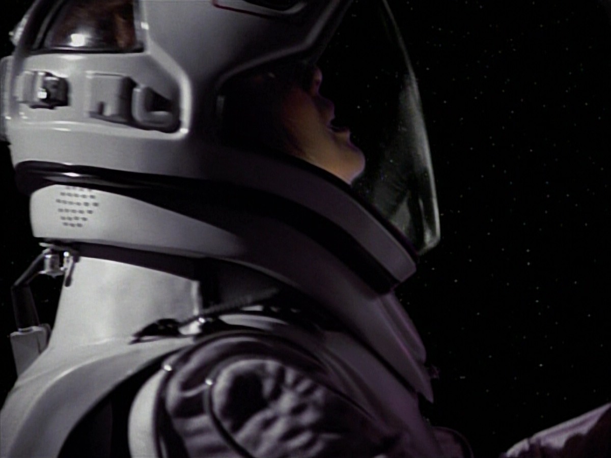 extant_StarTrekVoyager_4x03-DayOfHonor_3747.jpg