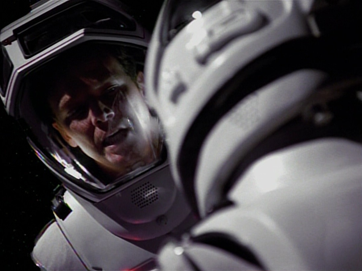 extant_StarTrekVoyager_4x03-DayOfHonor_3759.jpg