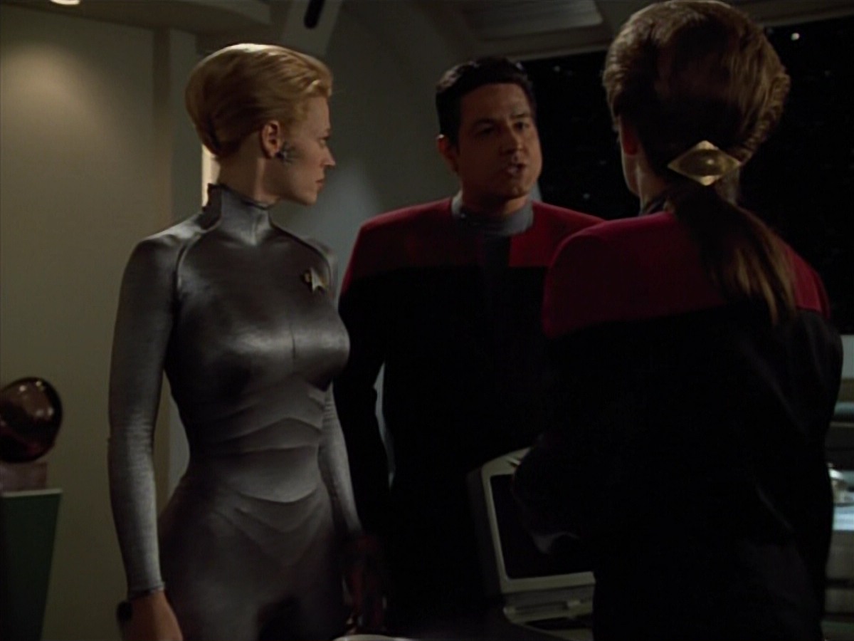 extant_StarTrekVoyager_4x03-DayOfHonor_3853.jpg