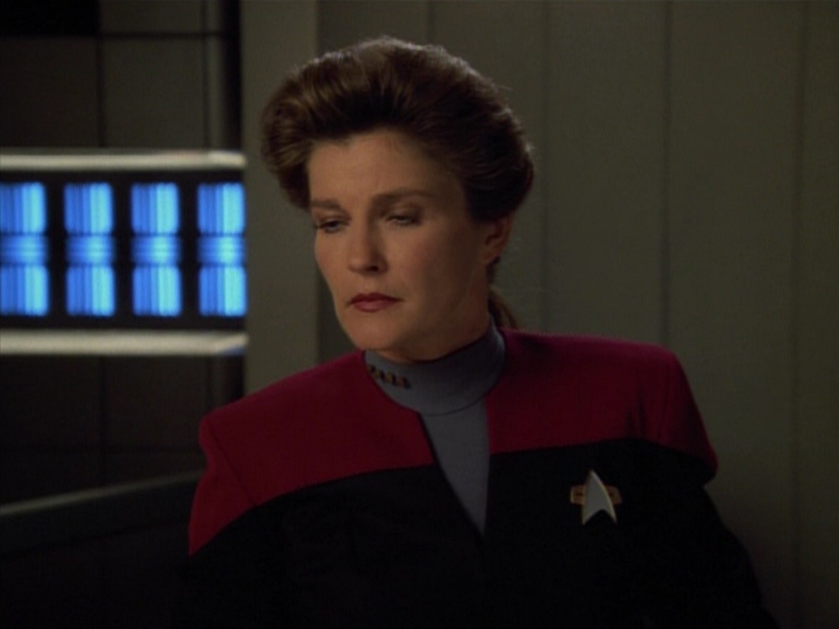 extant_StarTrekVoyager_4x03-DayOfHonor_3867.jpg
