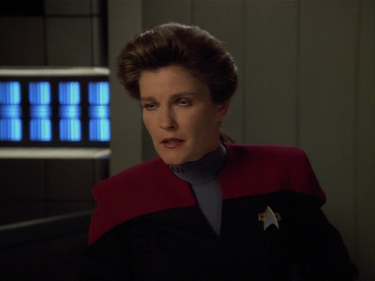 extant_StarTrekVoyager_4x03-DayOfHonor_3869.jpg