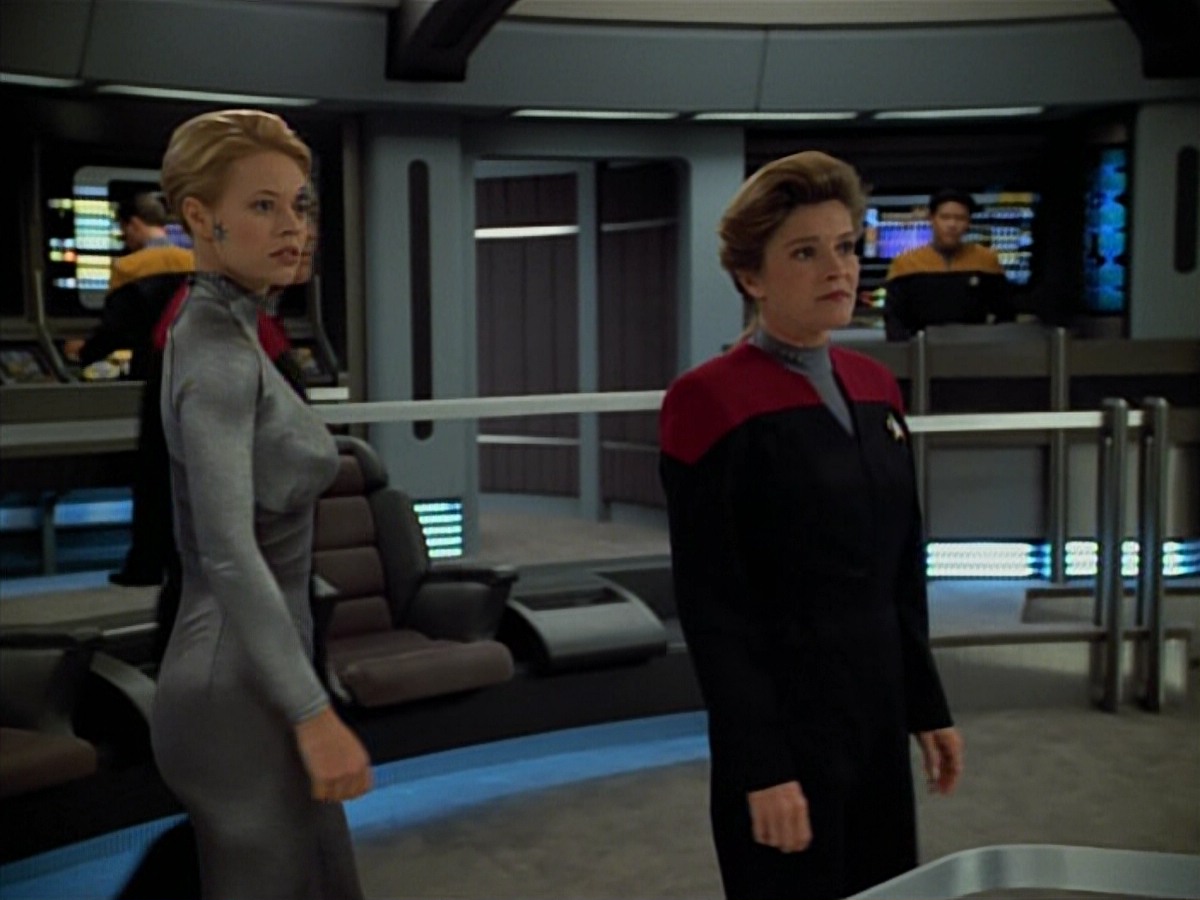 extant_StarTrekVoyager_4x03-DayOfHonor_3889.jpg