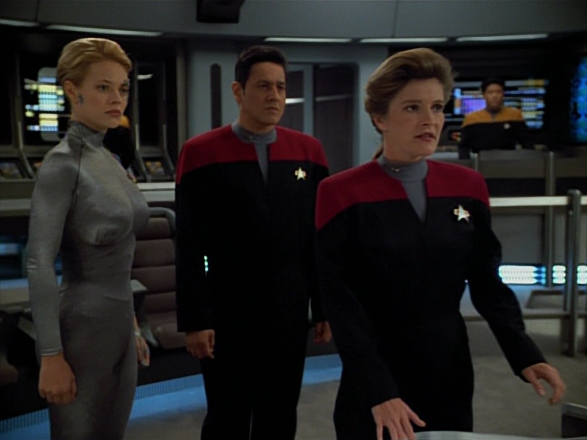 extant_StarTrekVoyager_4x03-DayOfHonor_3944.jpg