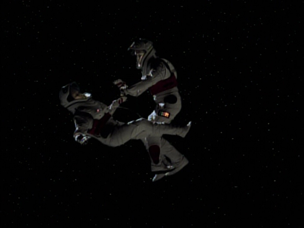 extant_StarTrekVoyager_4x03-DayOfHonor_4006.jpg