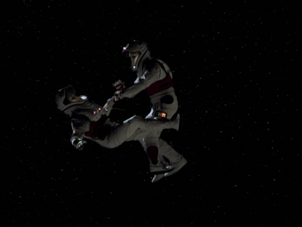 extant_StarTrekVoyager_4x03-DayOfHonor_4008.jpg
