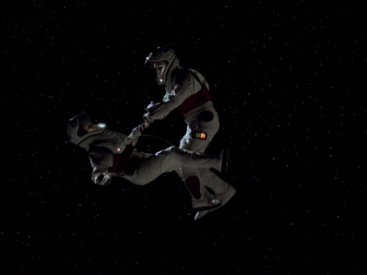 extant_StarTrekVoyager_4x03-DayOfHonor_4014.jpg