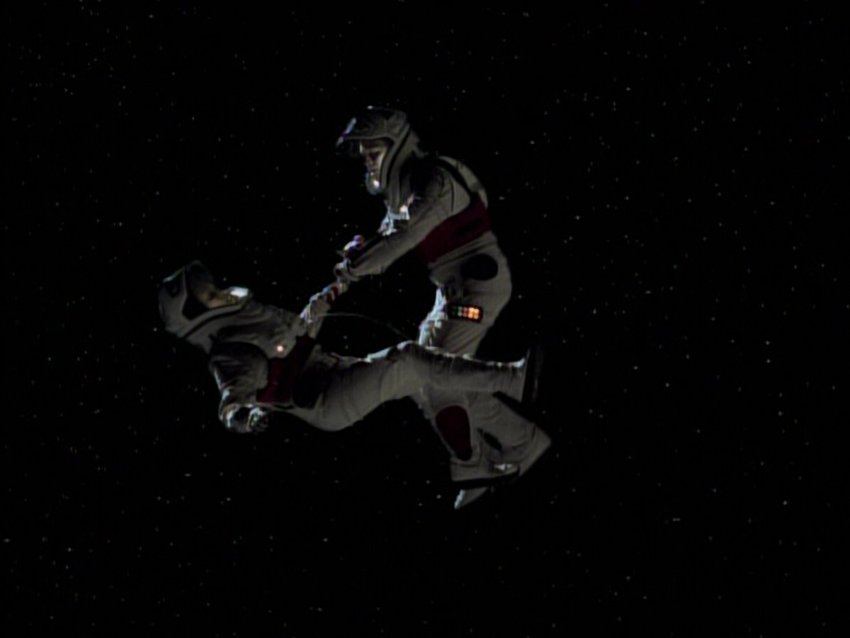 extant_StarTrekVoyager_4x03-DayOfHonor_4015.jpg