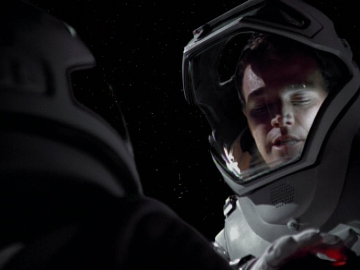 extant_StarTrekVoyager_4x03-DayOfHonor_4017.jpg
