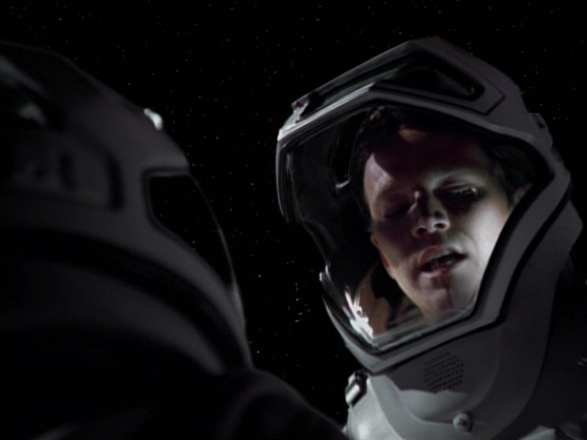 extant_StarTrekVoyager_4x03-DayOfHonor_4020.jpg