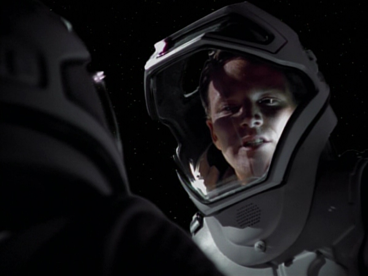 extant_StarTrekVoyager_4x03-DayOfHonor_4034.jpg