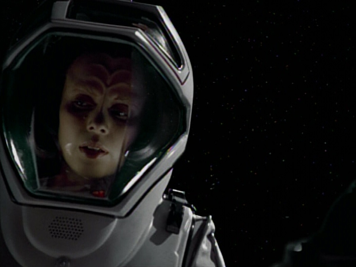 extant_StarTrekVoyager_4x03-DayOfHonor_4048.jpg