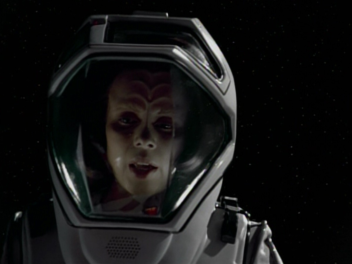 extant_StarTrekVoyager_4x03-DayOfHonor_4063.jpg