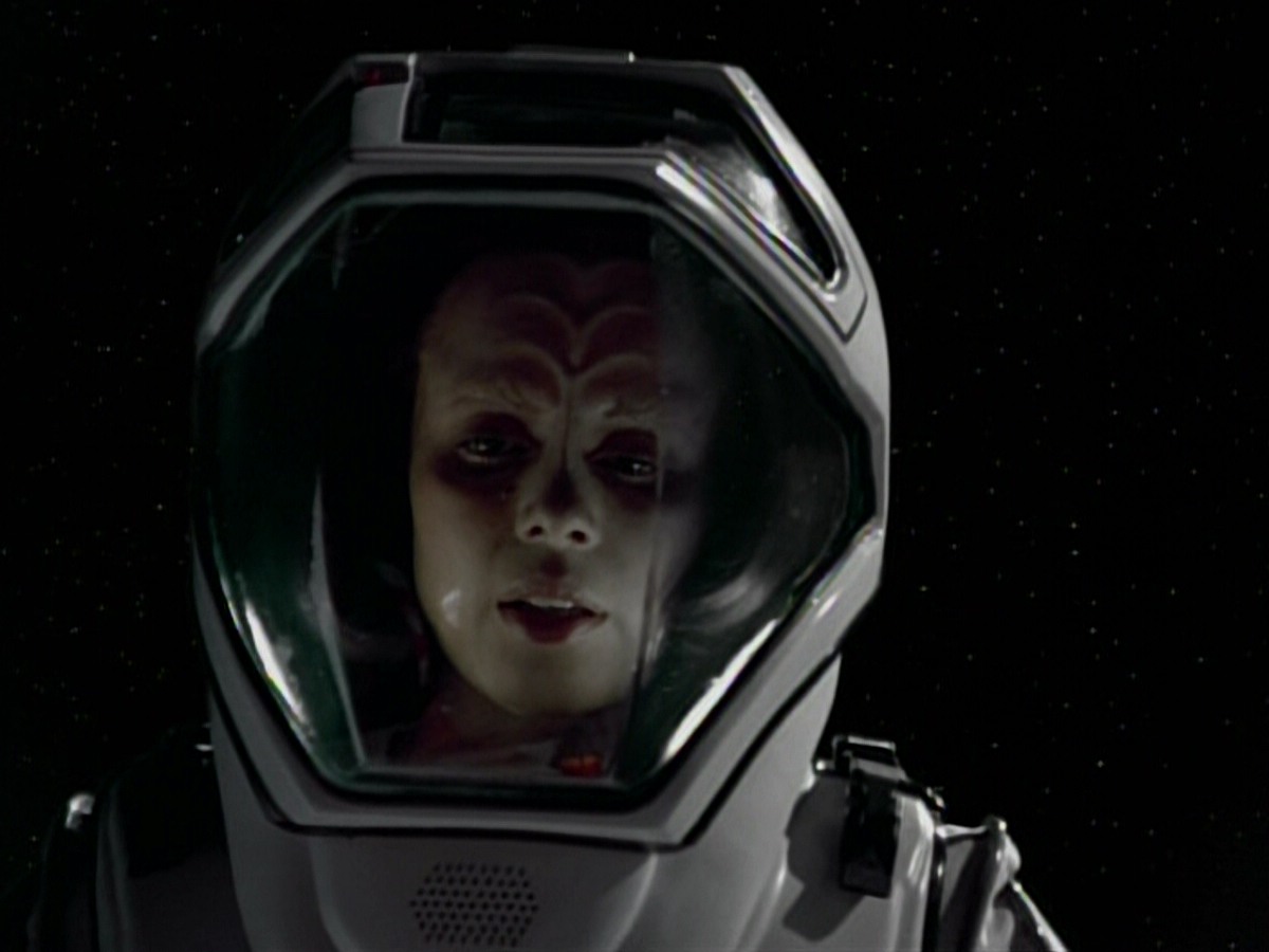 extant_StarTrekVoyager_4x03-DayOfHonor_4071.jpg