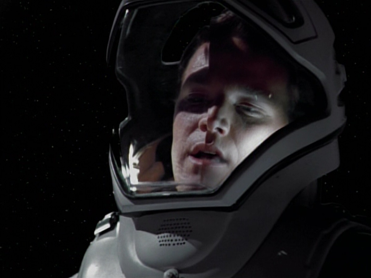 extant_StarTrekVoyager_4x03-DayOfHonor_4098.jpg