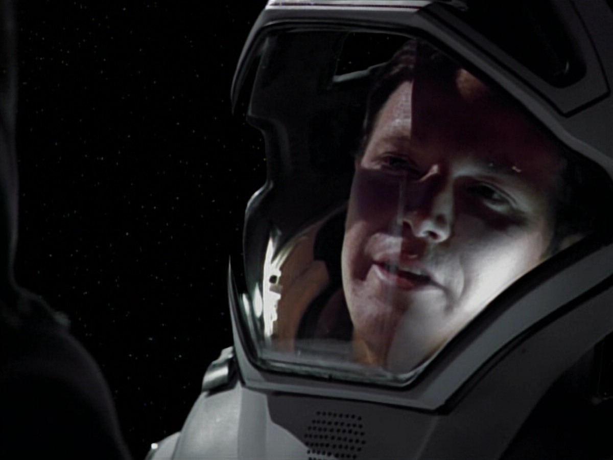 extant_StarTrekVoyager_4x03-DayOfHonor_4121.jpg