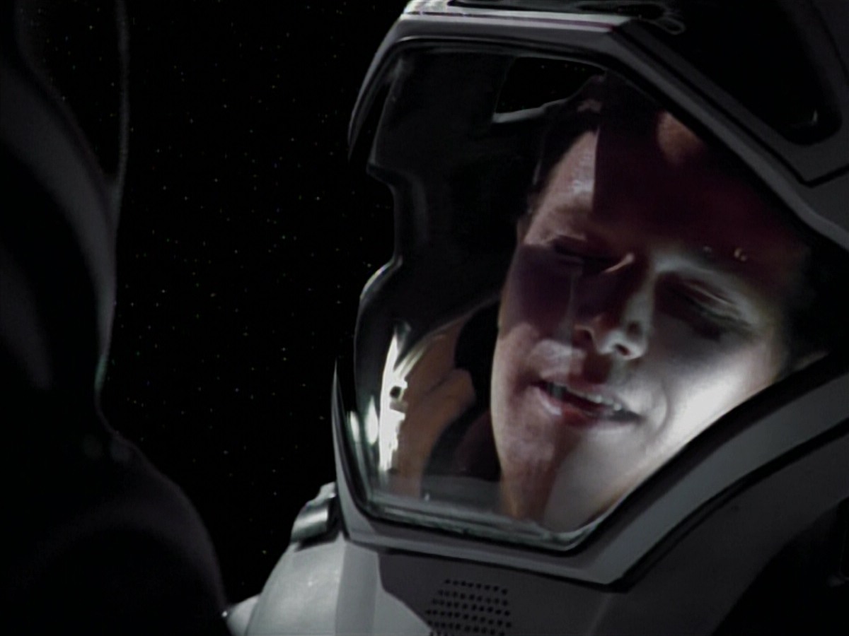 extant_StarTrekVoyager_4x03-DayOfHonor_4142.jpg
