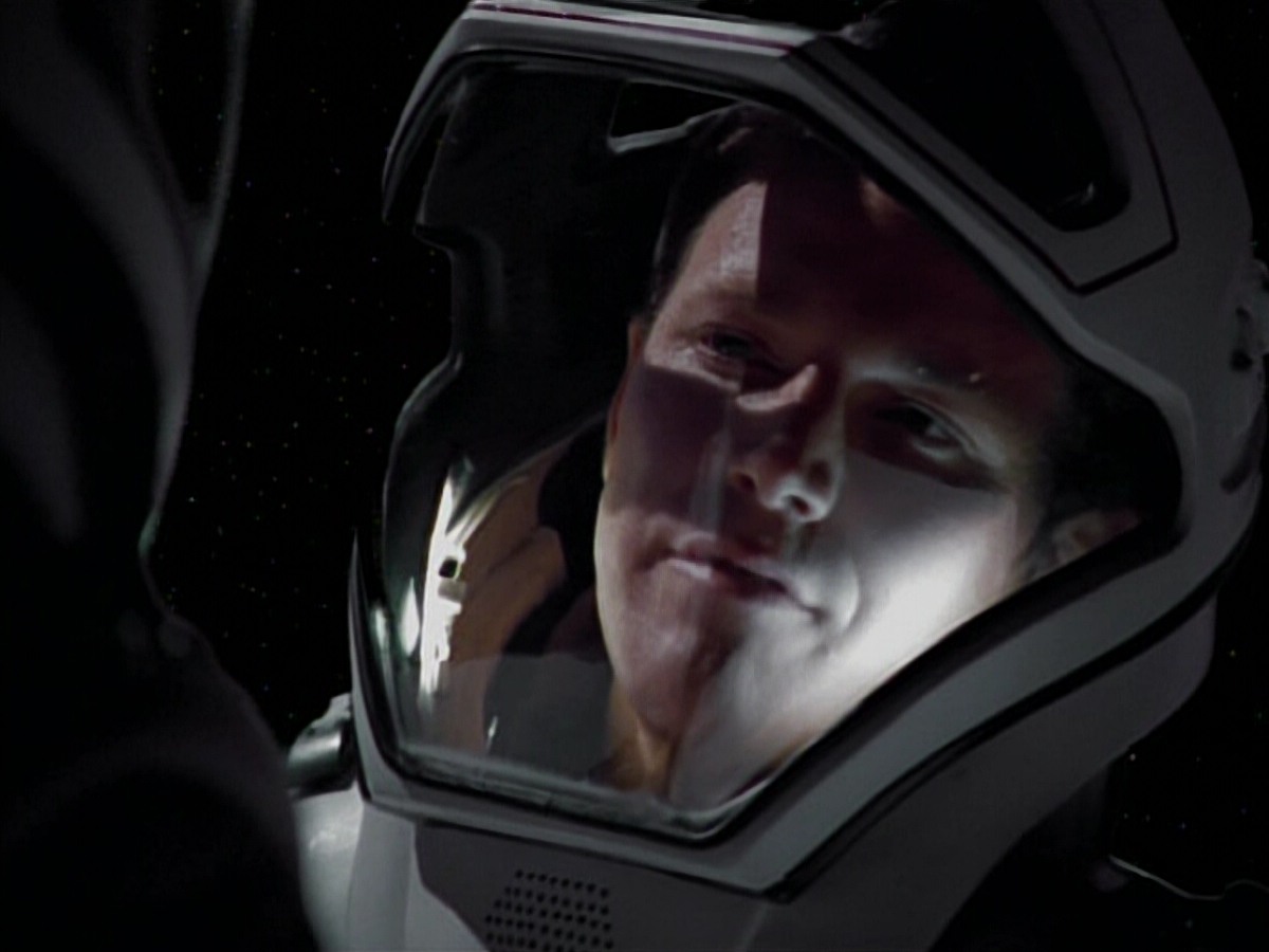 extant_StarTrekVoyager_4x03-DayOfHonor_4158.jpg