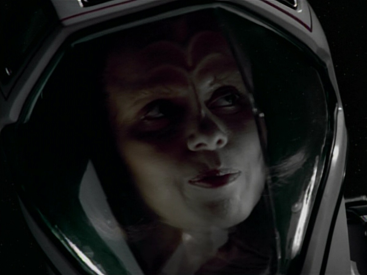 extant_StarTrekVoyager_4x03-DayOfHonor_4164.jpg