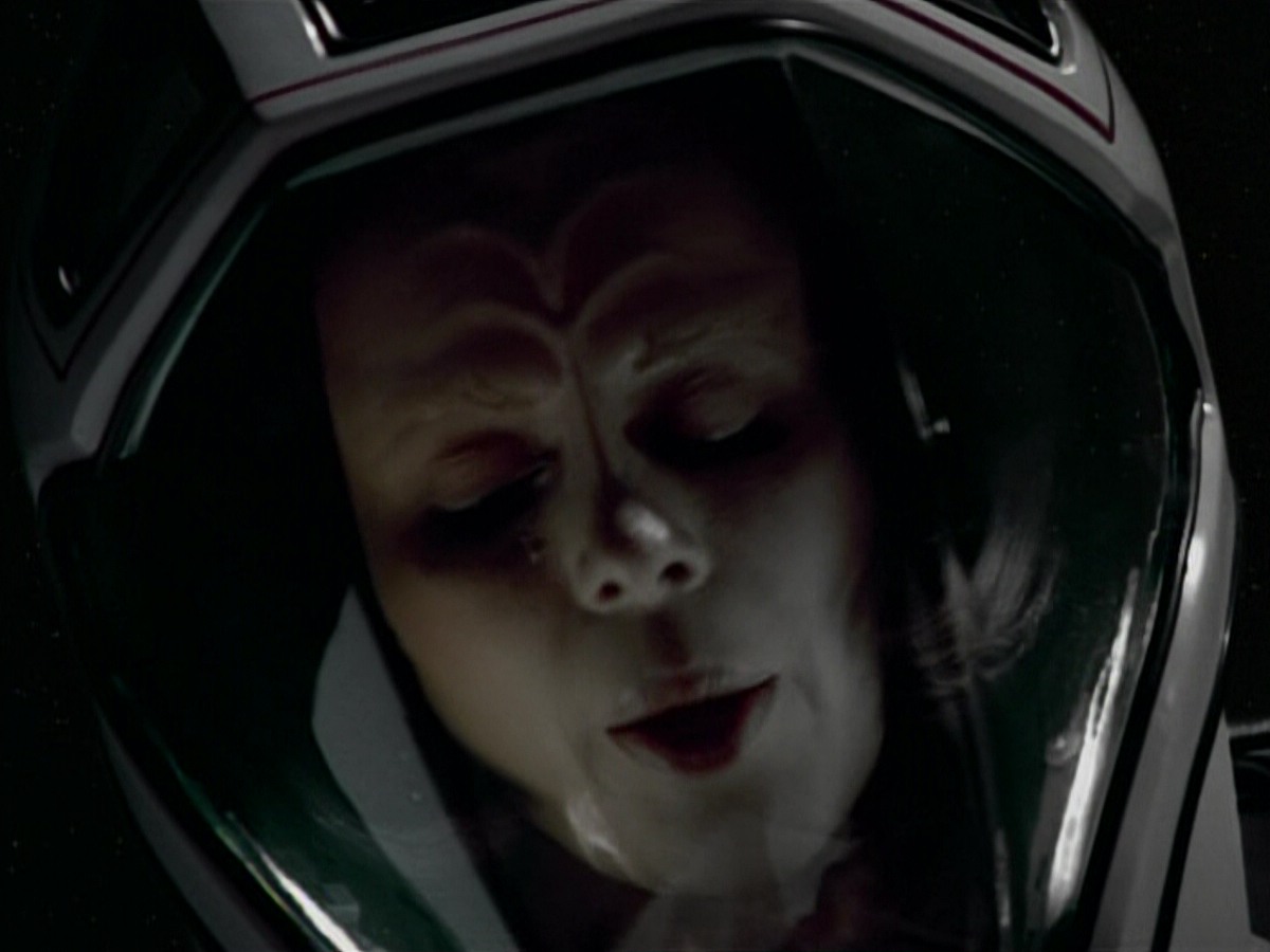 extant_StarTrekVoyager_4x03-DayOfHonor_4168.jpg