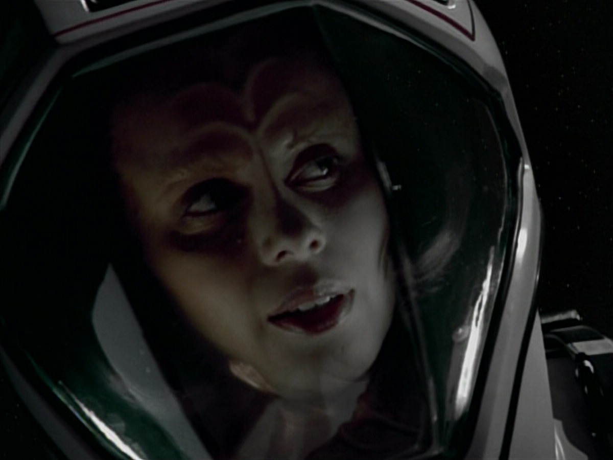 extant_StarTrekVoyager_4x03-DayOfHonor_4176.jpg