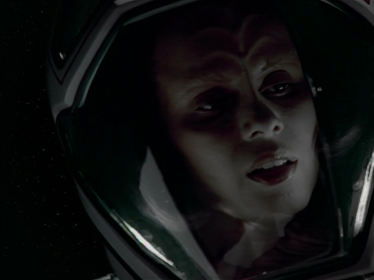 extant_StarTrekVoyager_4x03-DayOfHonor_4188.jpg