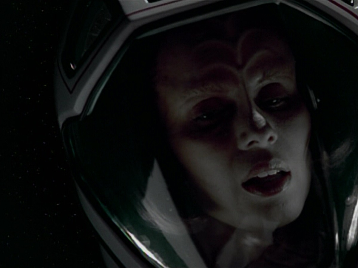 extant_StarTrekVoyager_4x03-DayOfHonor_4191.jpg