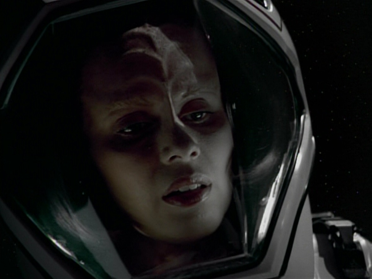 extant_StarTrekVoyager_4x03-DayOfHonor_4199.jpg