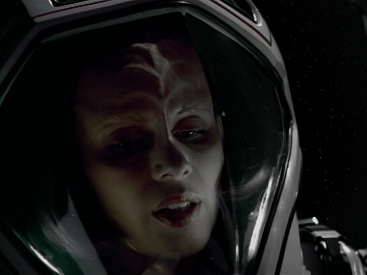 extant_StarTrekVoyager_4x03-DayOfHonor_4204.jpg