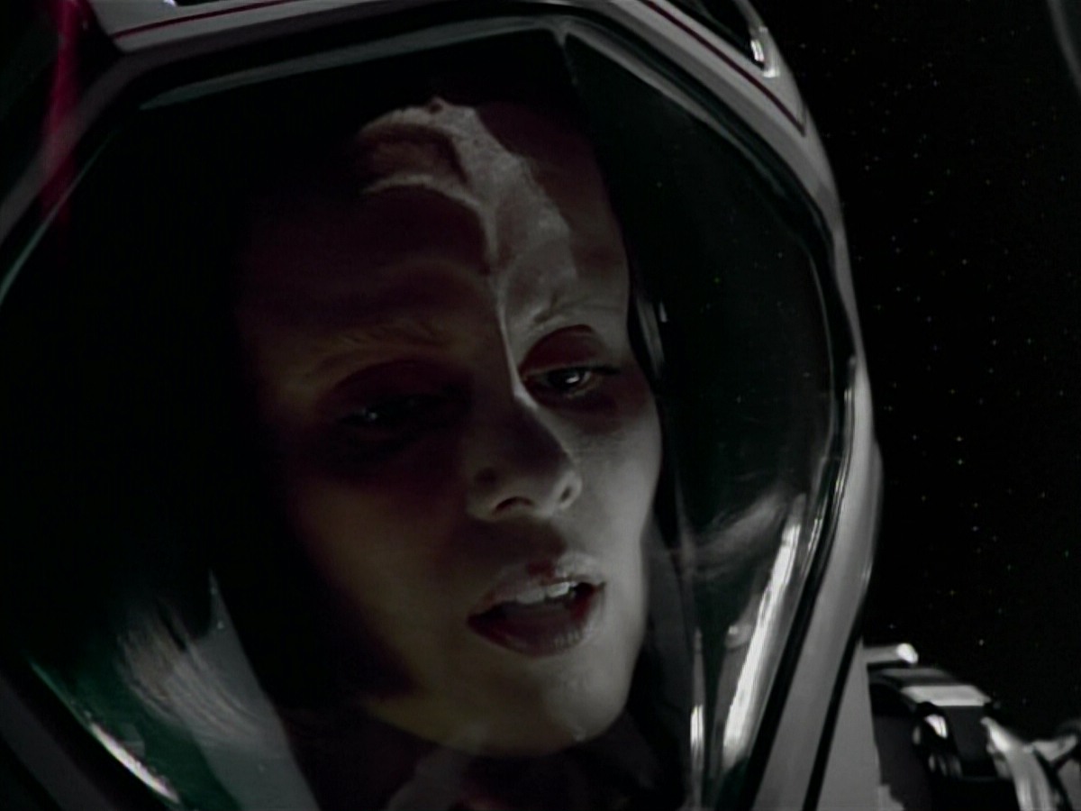 extant_StarTrekVoyager_4x03-DayOfHonor_4211.jpg
