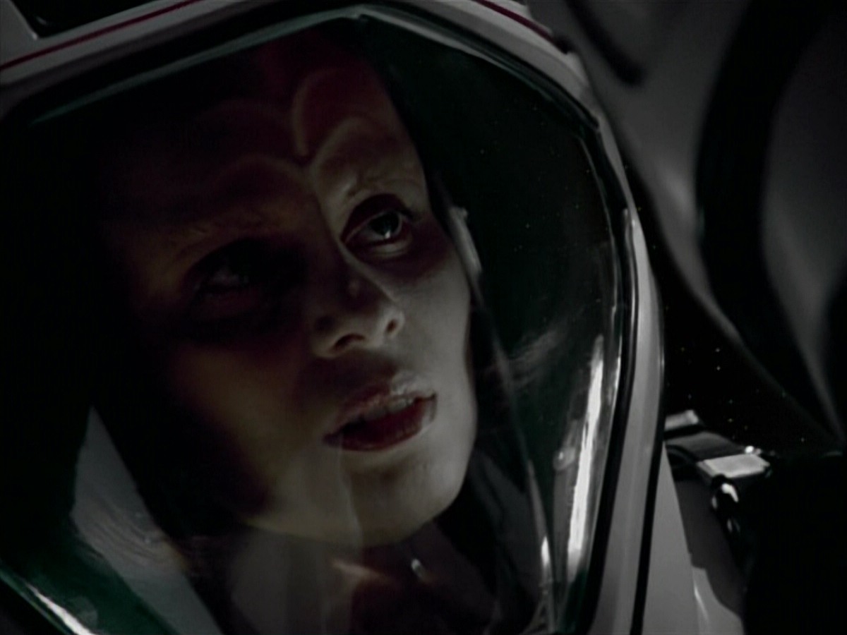 extant_StarTrekVoyager_4x03-DayOfHonor_4240.jpg