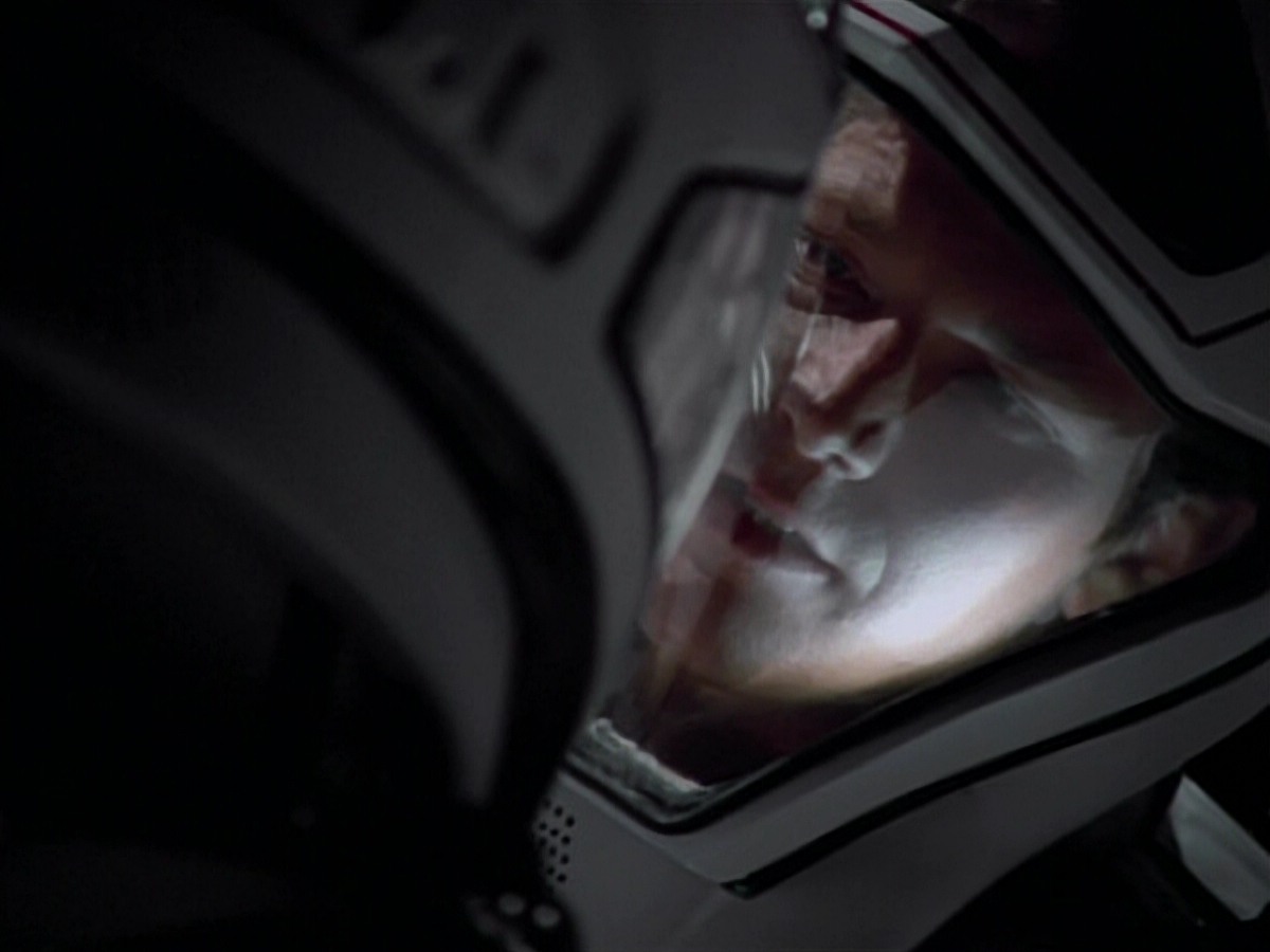 extant_StarTrekVoyager_4x03-DayOfHonor_4248.jpg